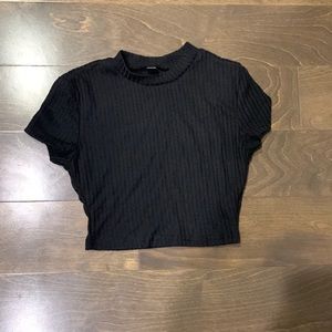 Xs women’s tight fitting crop top.